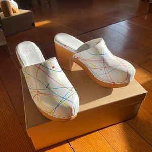 Charlotte Stone Marlo clogs